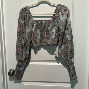 MOTF cropped blouse, curated chic, Size Small Paisley Printed